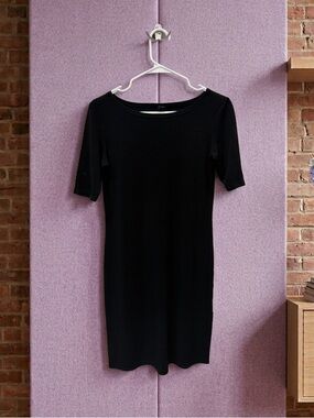 GAP Black Midi Short-Sleeve Sheath Dress